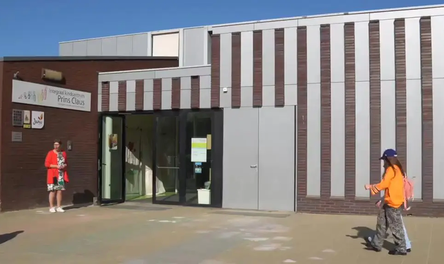 Claus-Header-03-2205-2_1